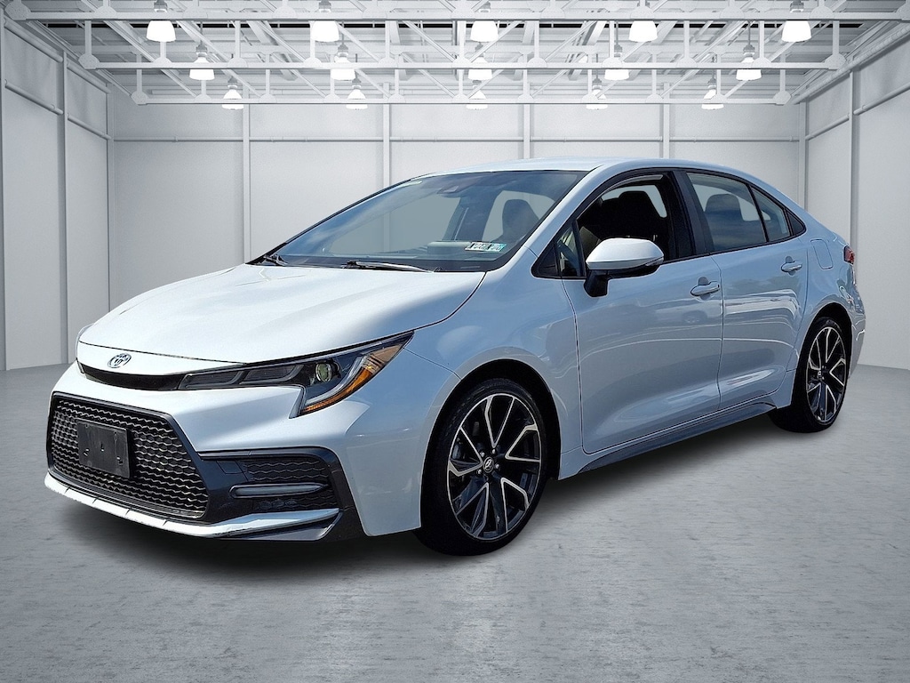 Used 2022 Toyota Corolla SE Sedan