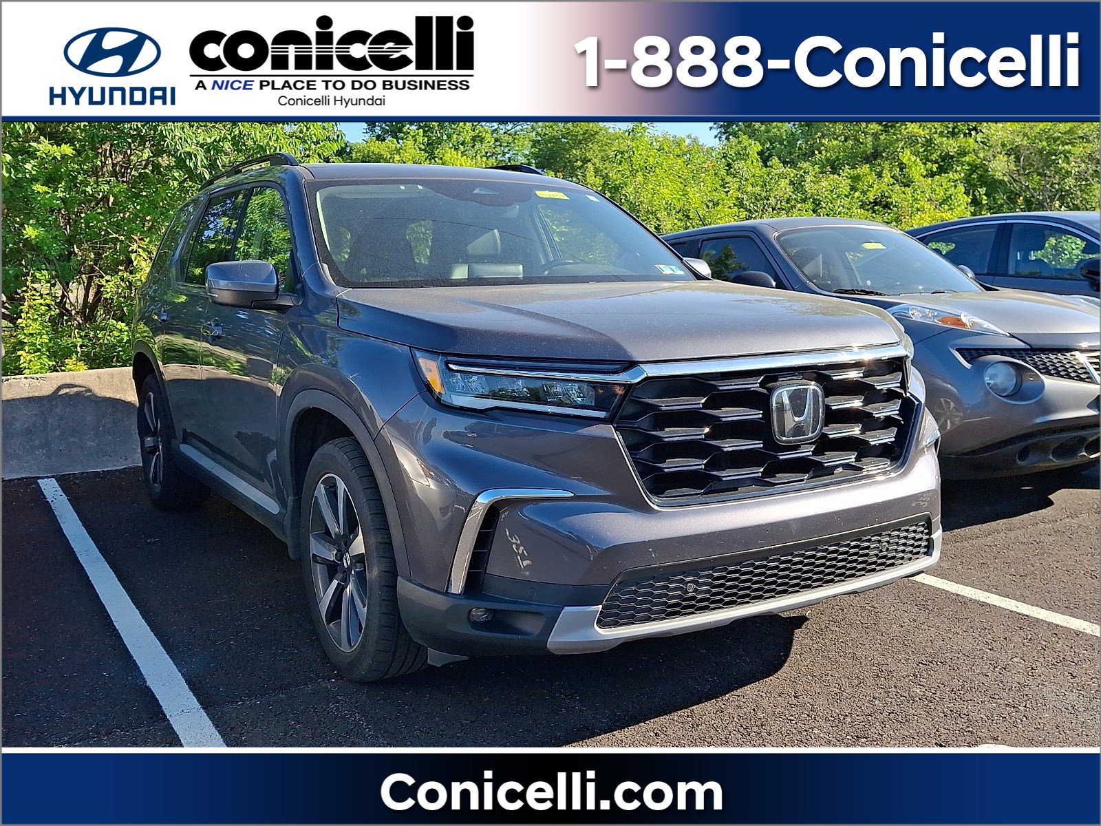 2023 Honda Pilot Touring AWD's photo