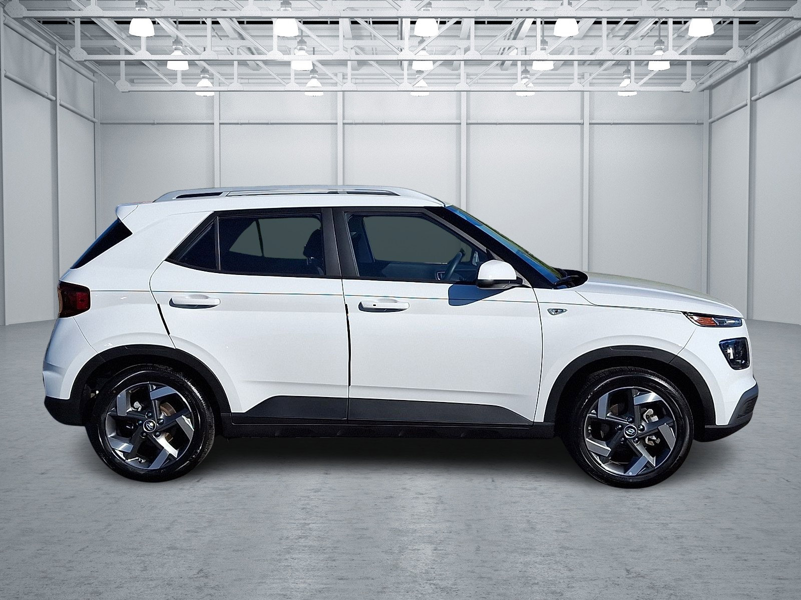 2025 Hyundai Venue SEL - Photo 7