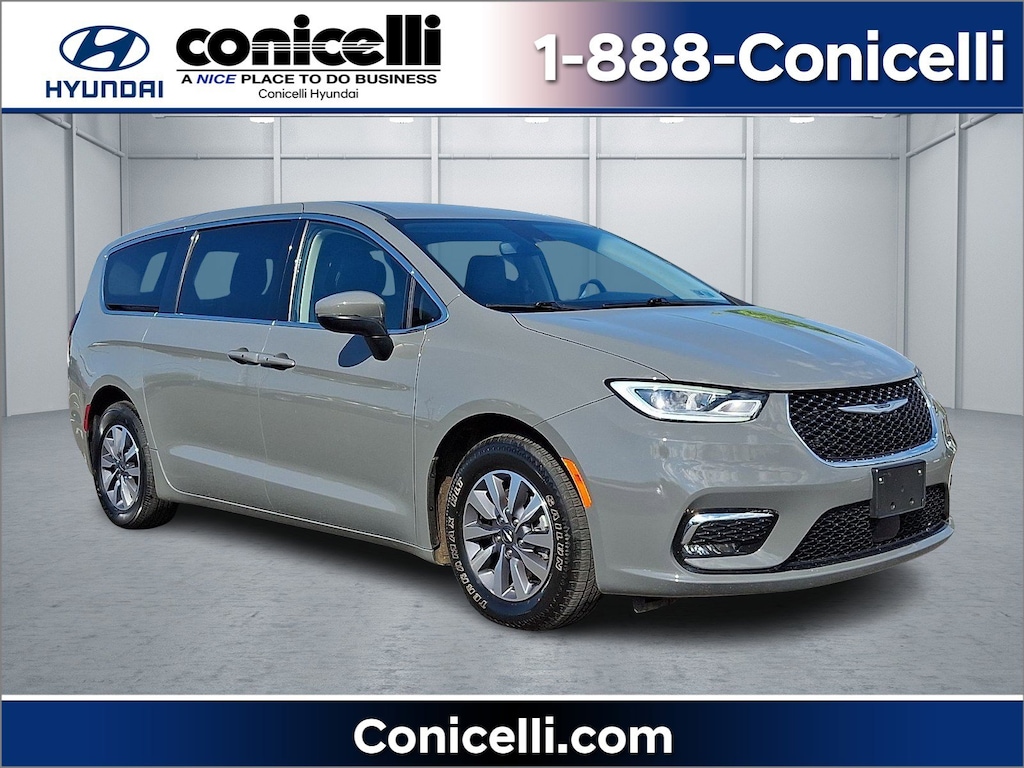 Used 2023 Chrysler Pacifica Plug-In Hybrid Touring L Van Passenger Van