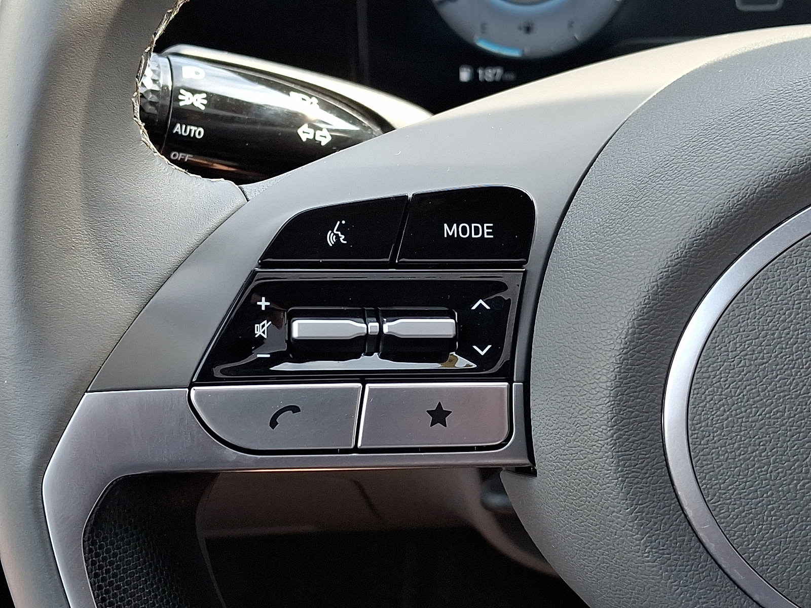 2024 Hyundai Elantra SEL - Photo 22
