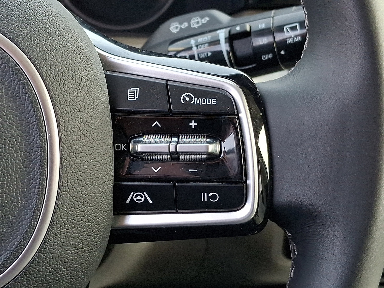 2022 Kia Sorento X-Line S - Photo 22