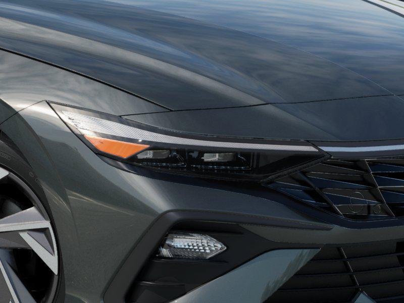 2025 Hyundai Elantra Blue - Photo 9
