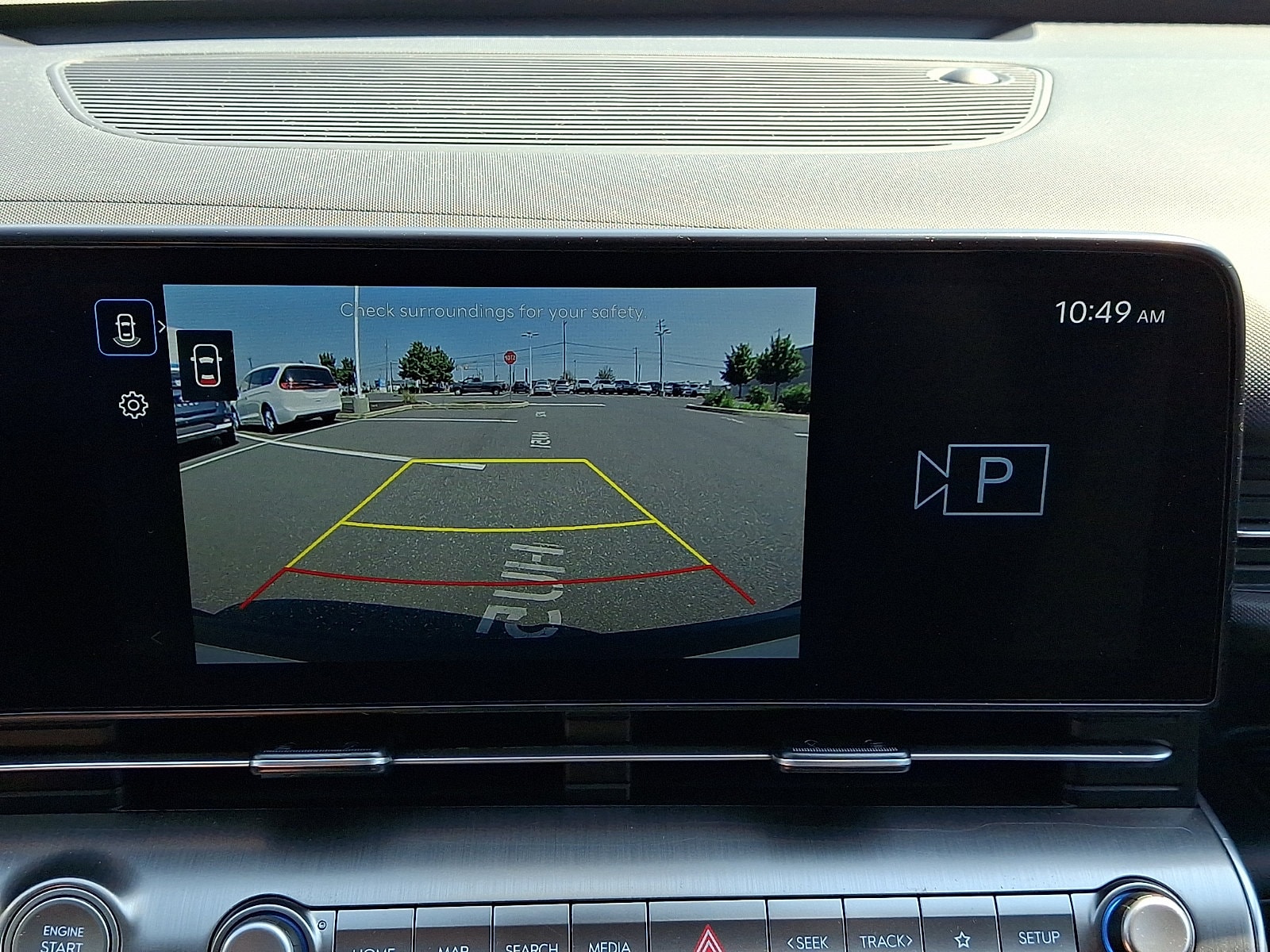 2025 Hyundai Kona SEL - Photo 17