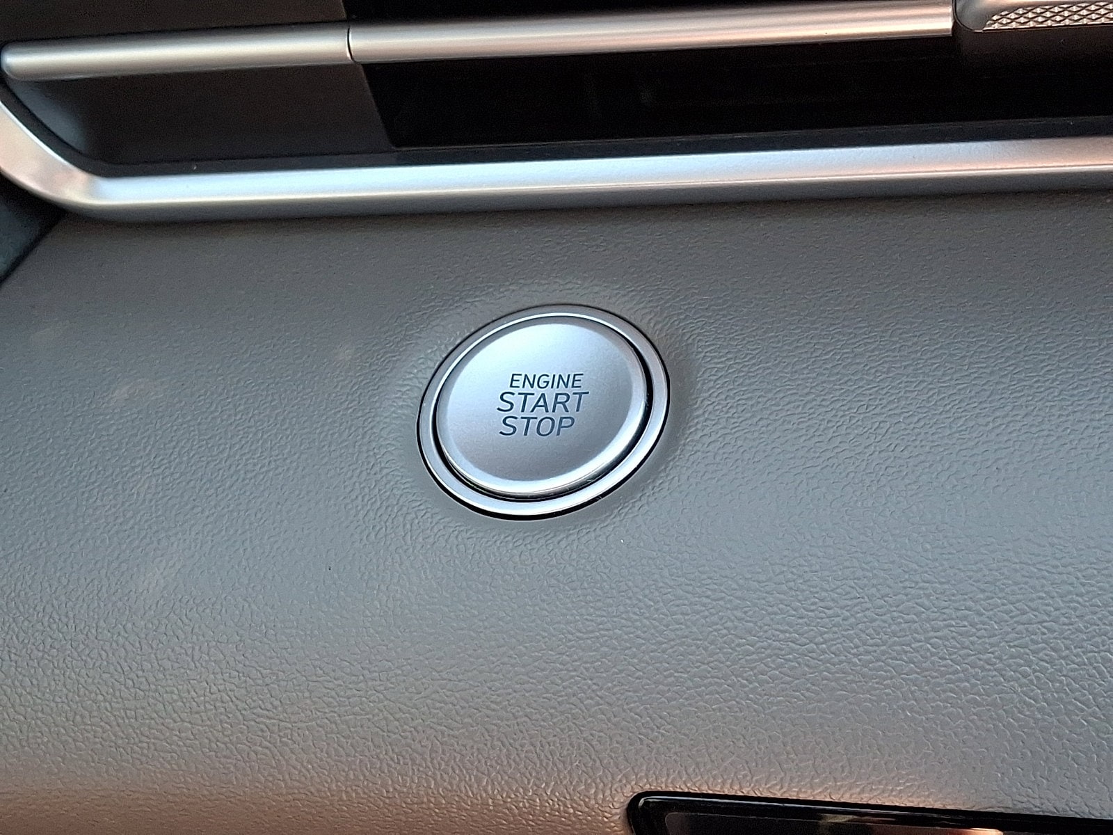 2025 Hyundai Elantra SEL - Photo 22