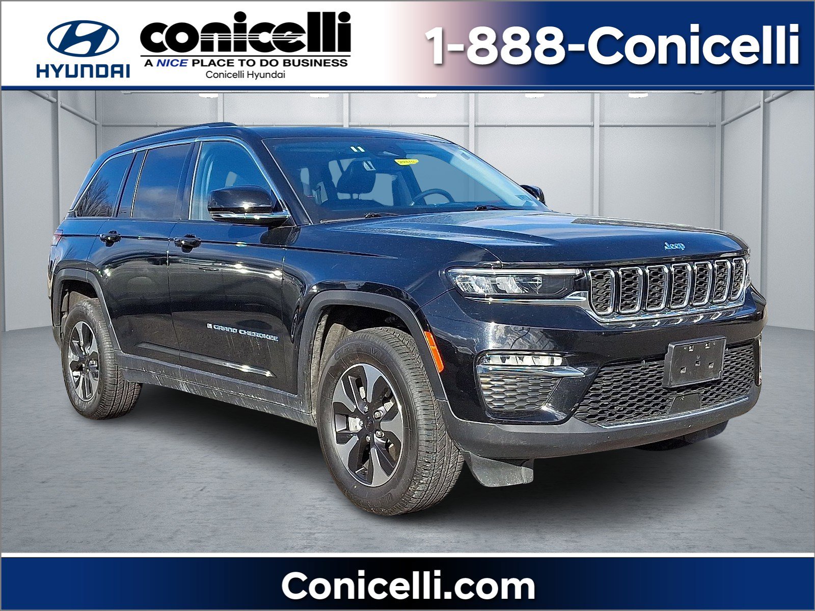 2024 Jeep Grand Cherokee 4xe's photo