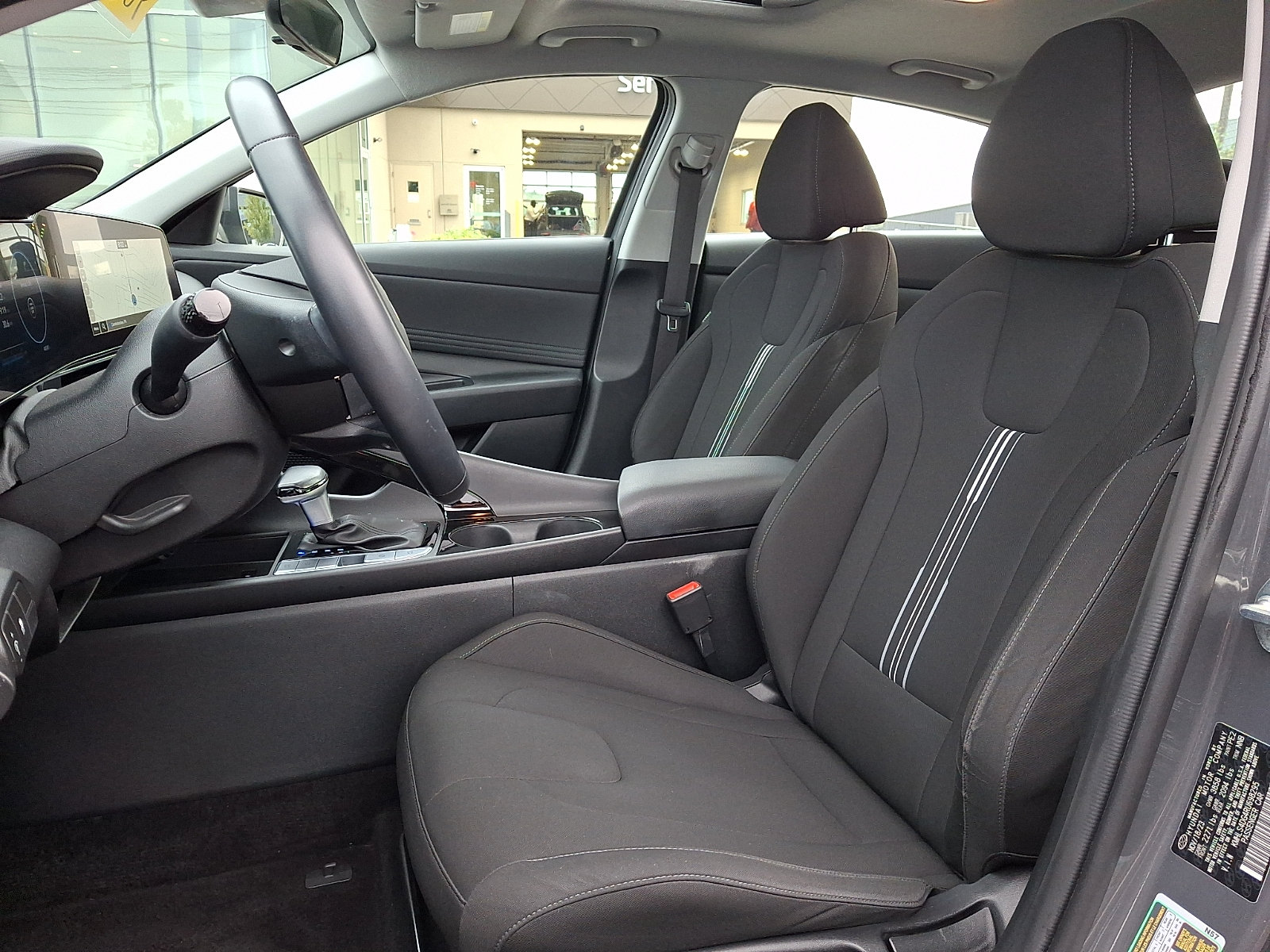 2024 Hyundai Elantra SEL - Photo 13