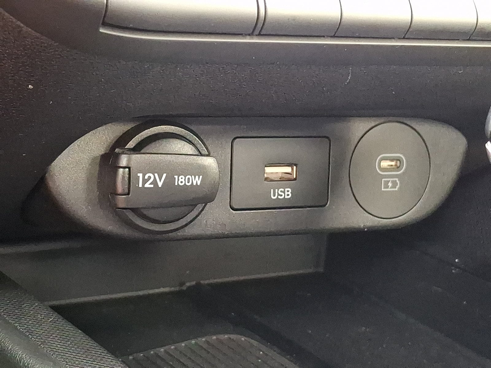 2024 Hyundai Elantra SEL - Photo 26