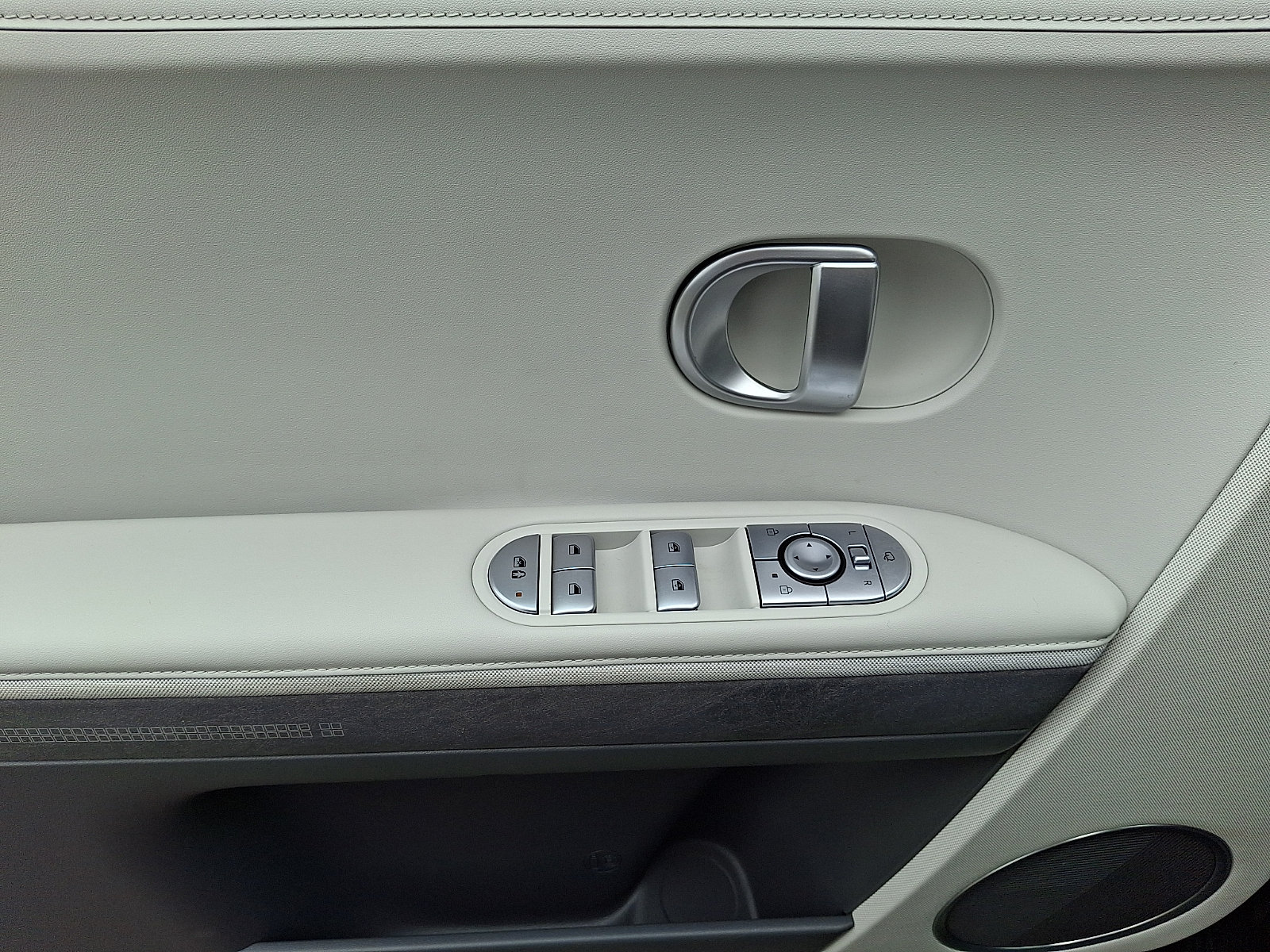 2023 Hyundai IONIQ 5 SEL - Photo 12