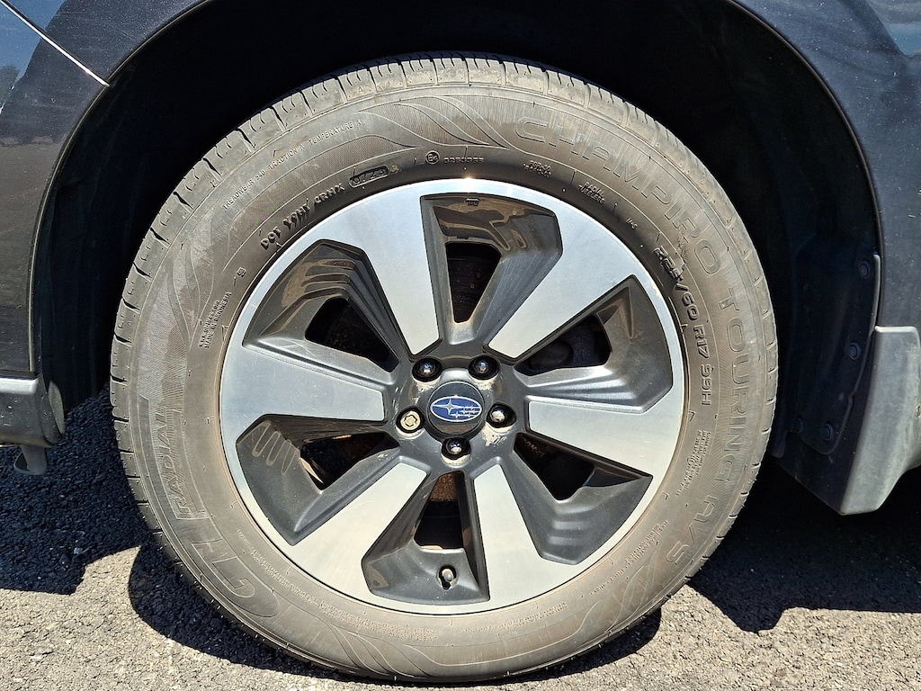 Used 2018 Subaru Forester 2.5i with Alloy Wheel Package SUV