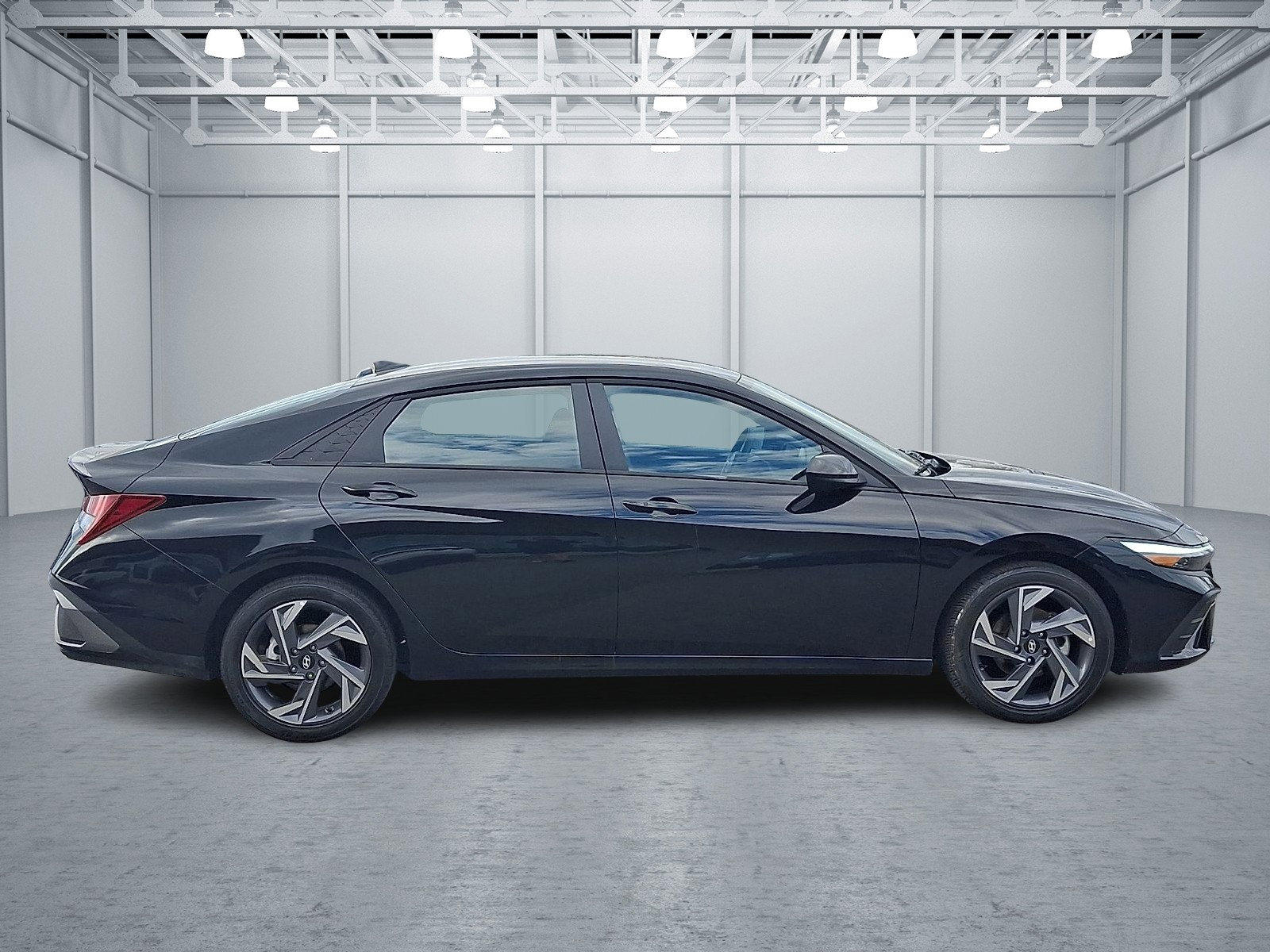 2025 Hyundai Elantra SEL - Photo 7