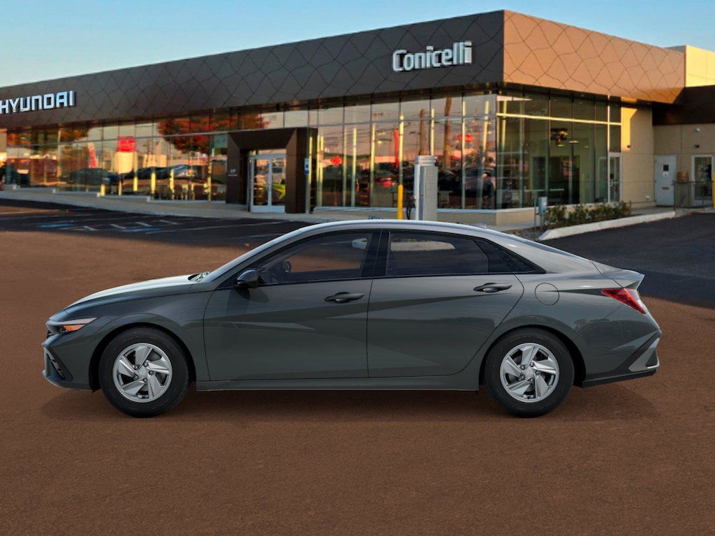New 2026 Hyundai Elantra SE Sedan