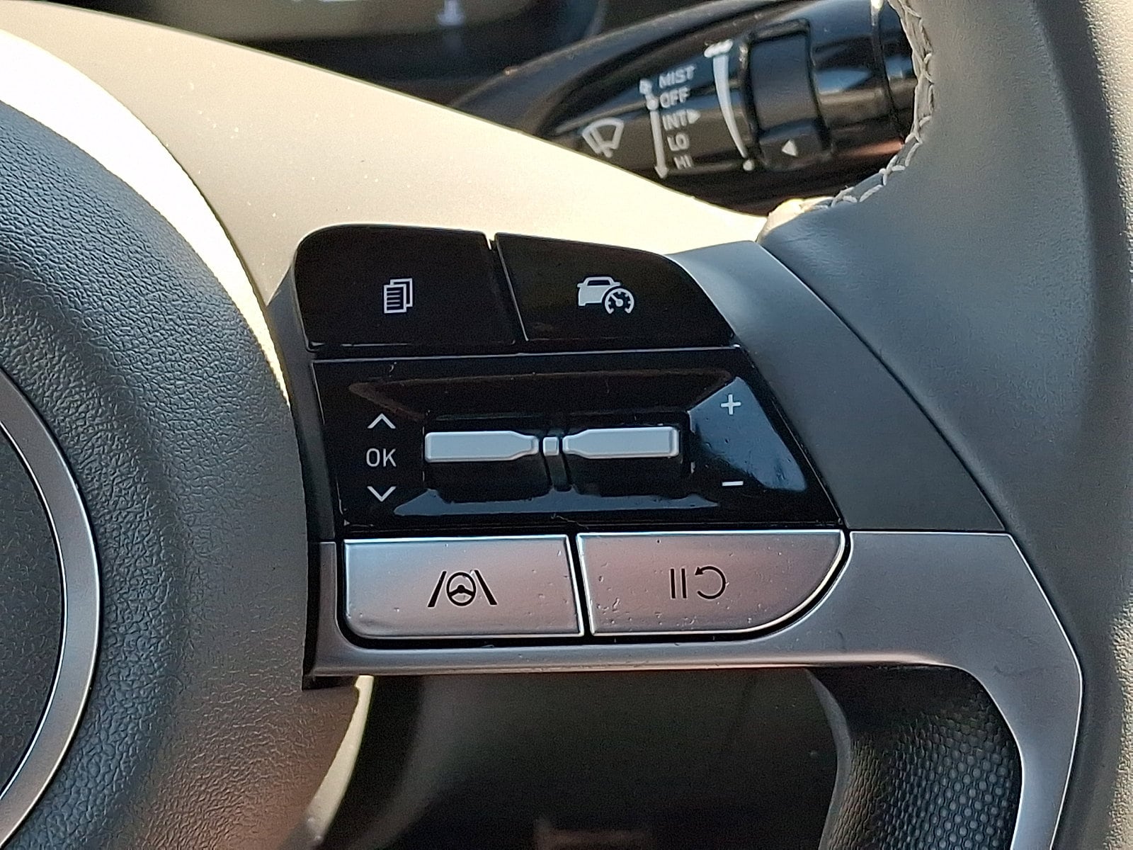2025 Hyundai Elantra SEL - Photo 21