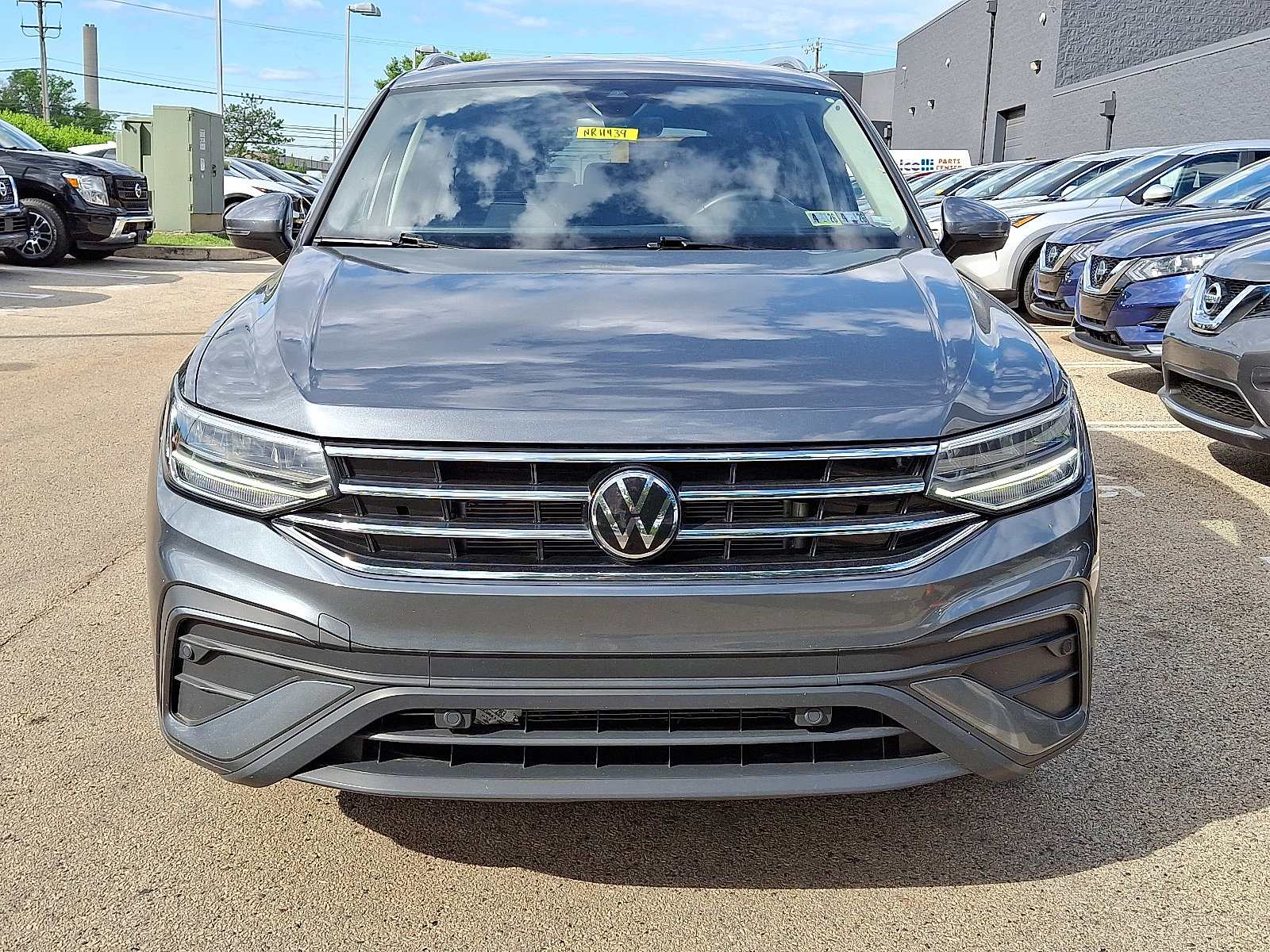 Used 2024 Volkswagen Tiguan SE with VIN 3VV3B7AX6RM034371 for sale in Conshohocken, PA