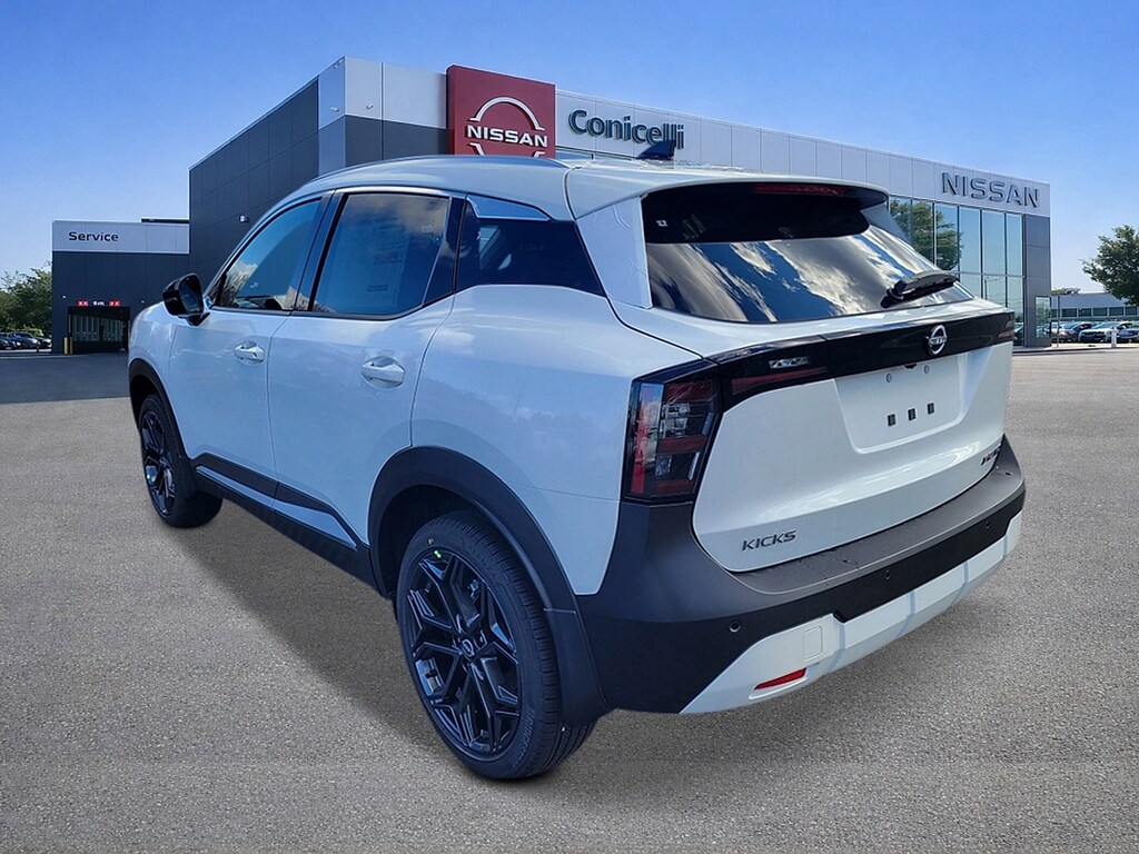 New 2026 Nissan Kicks SR SUV