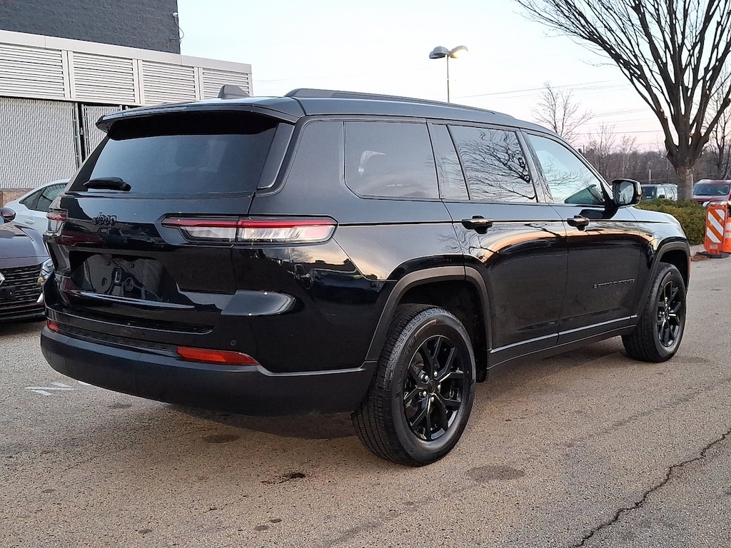 2024 Jeep Grand Cherokee Altitude photo 4
