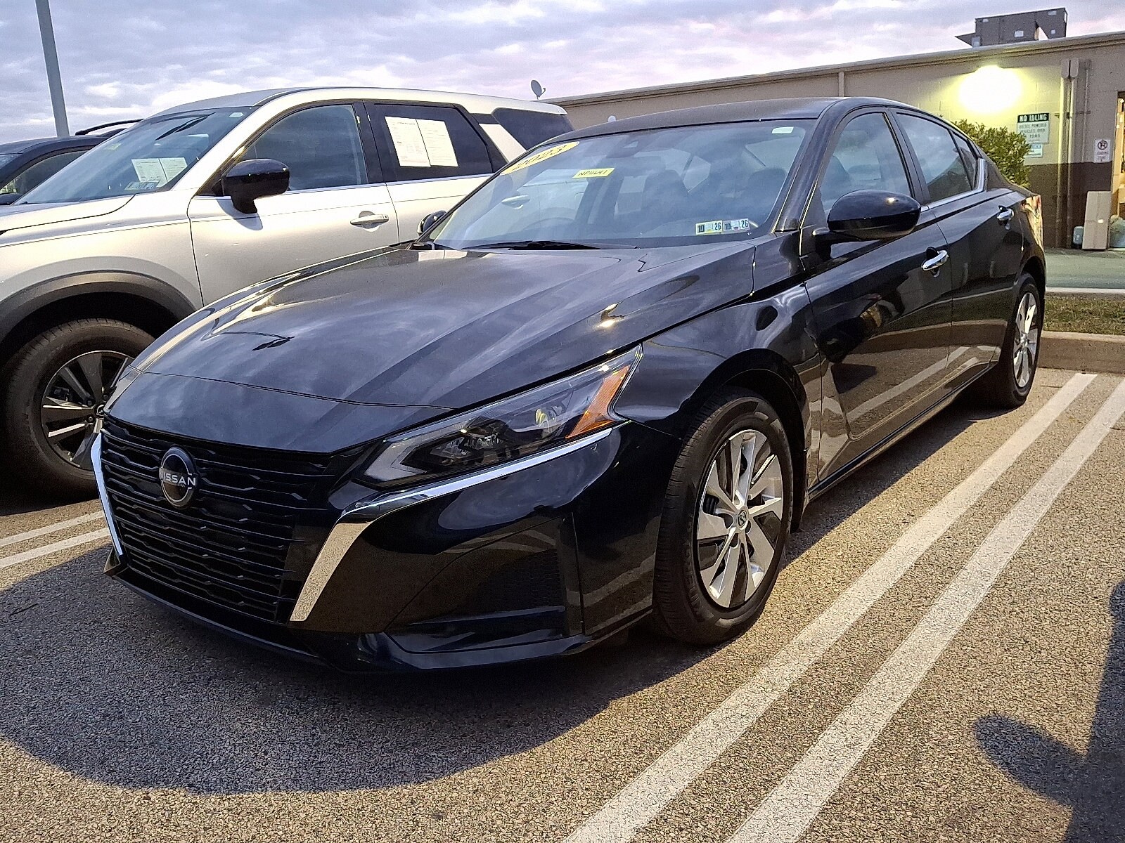 2023 Nissan Altima 2.5 S photo 2