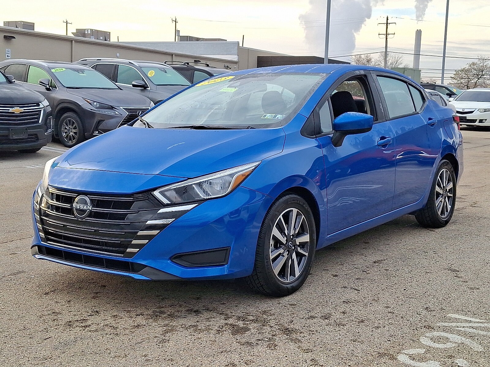 2023 Nissan Versa SV Sedan photo 3