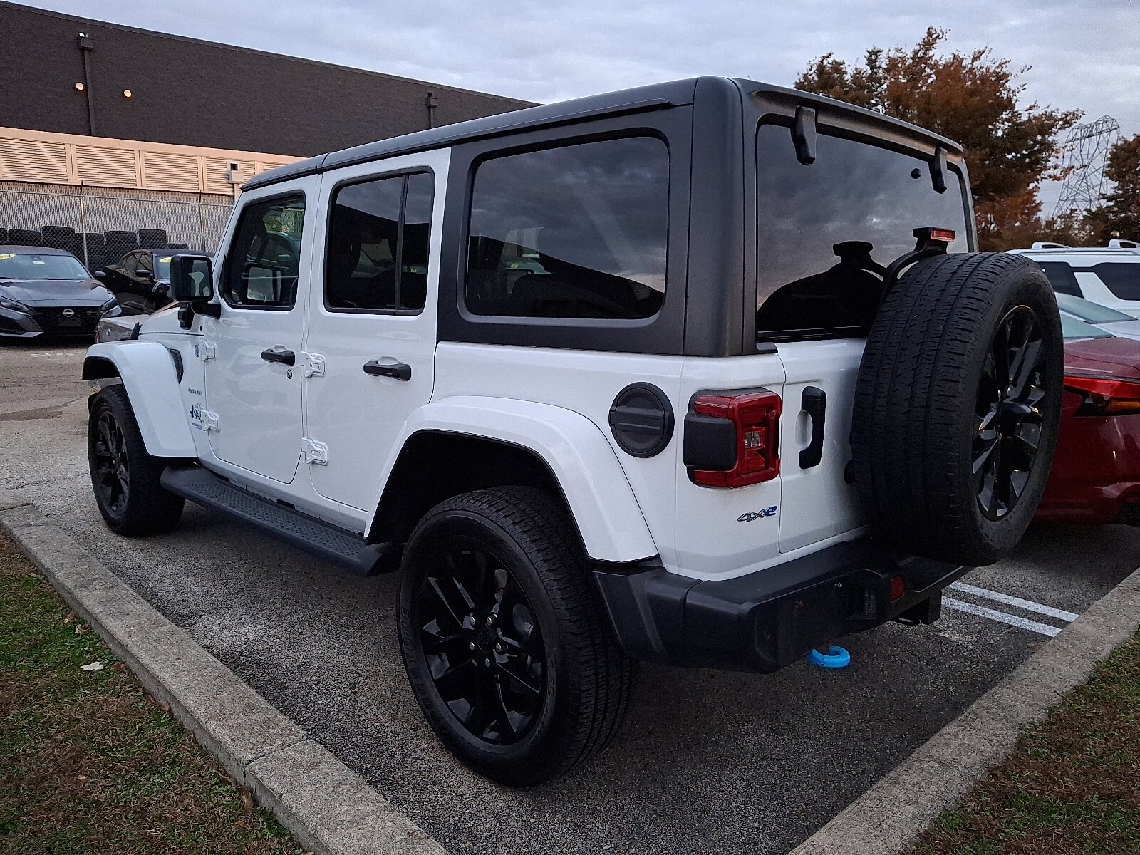 2021 Jeep Wrangler 4xe Unlimited Sahara photo 3