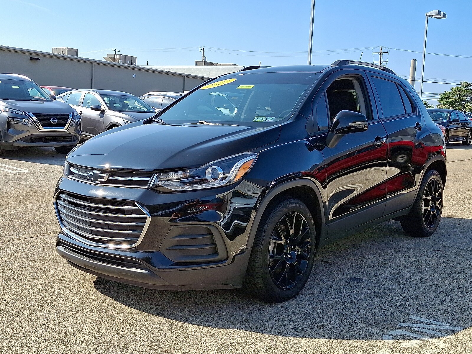 2022 Chevrolet Trax LT photo 2