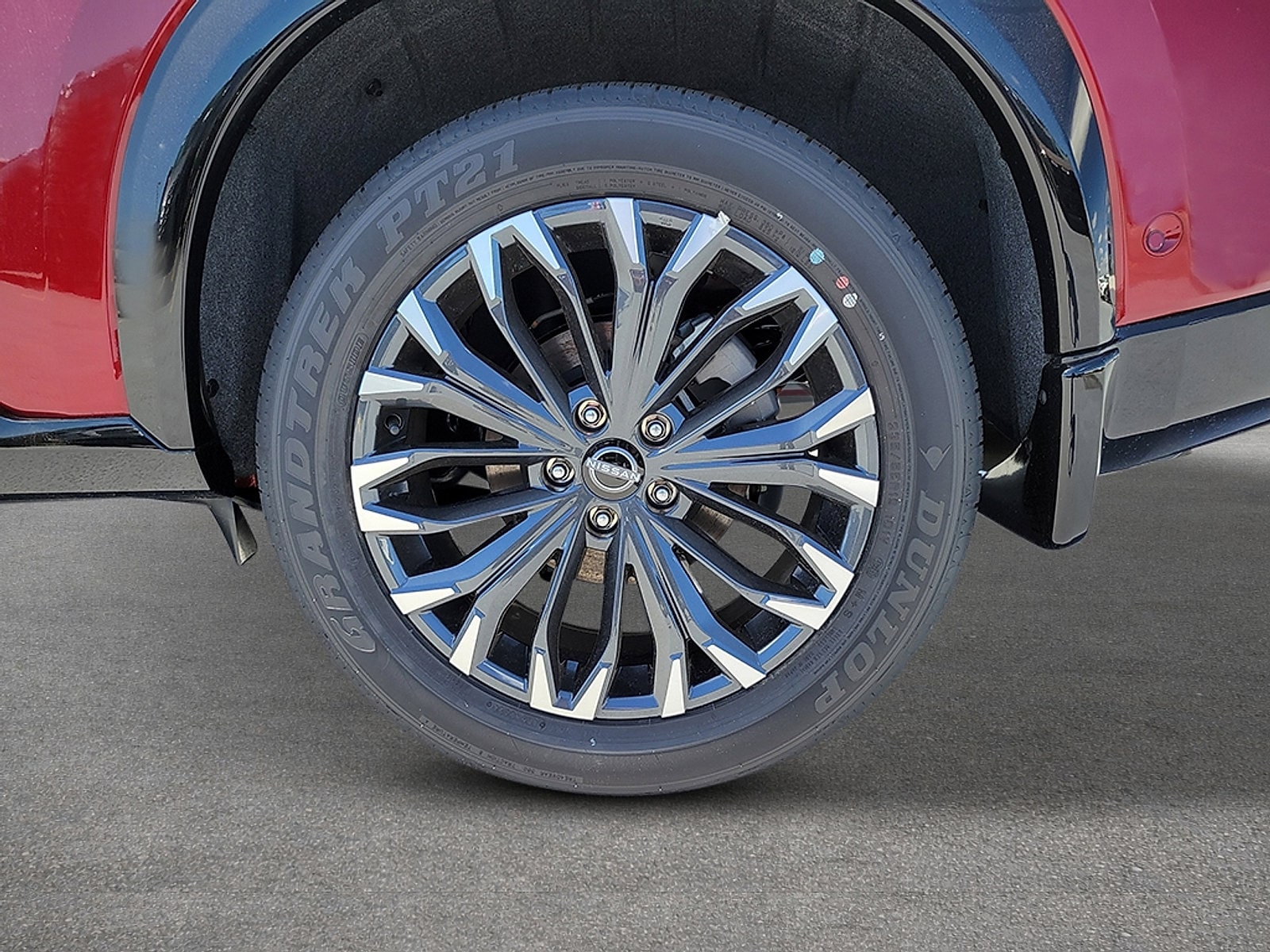 2025 Nissan Rogue Platinum - Photo 11
