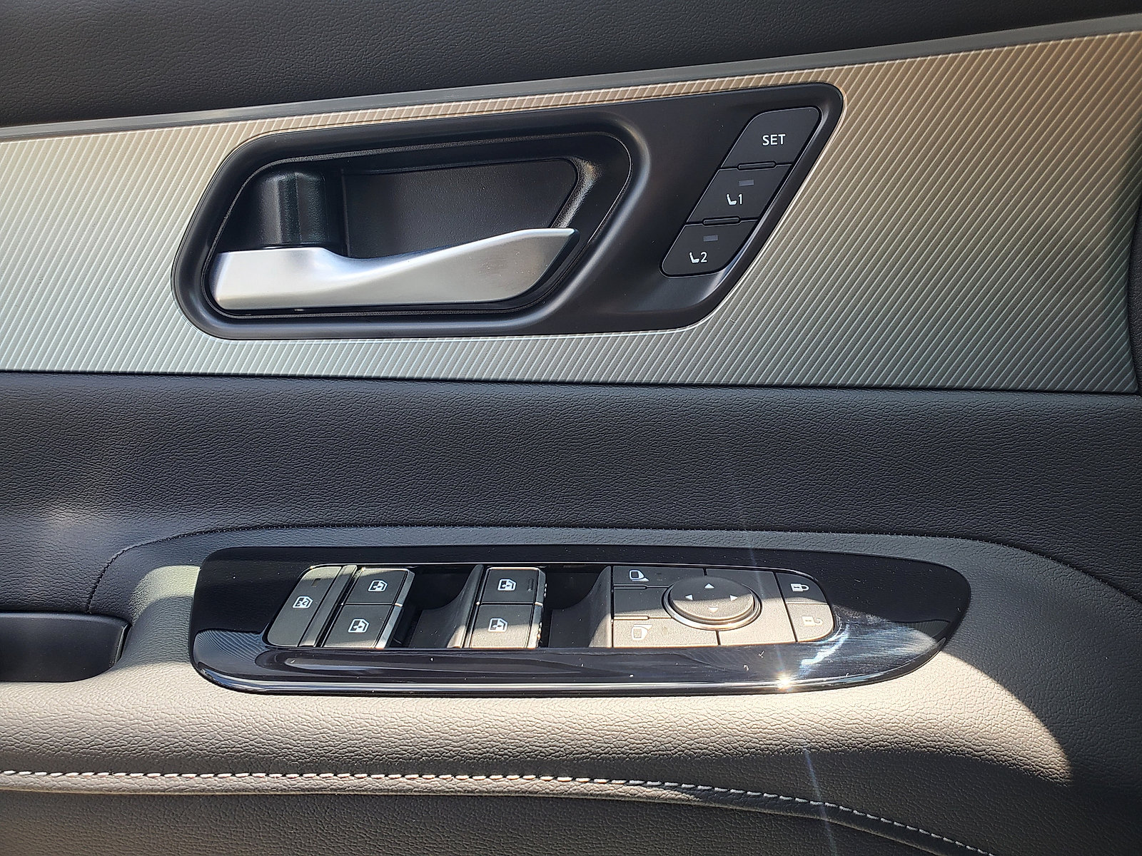 2025 Nissan Murano SL - Photo 25
