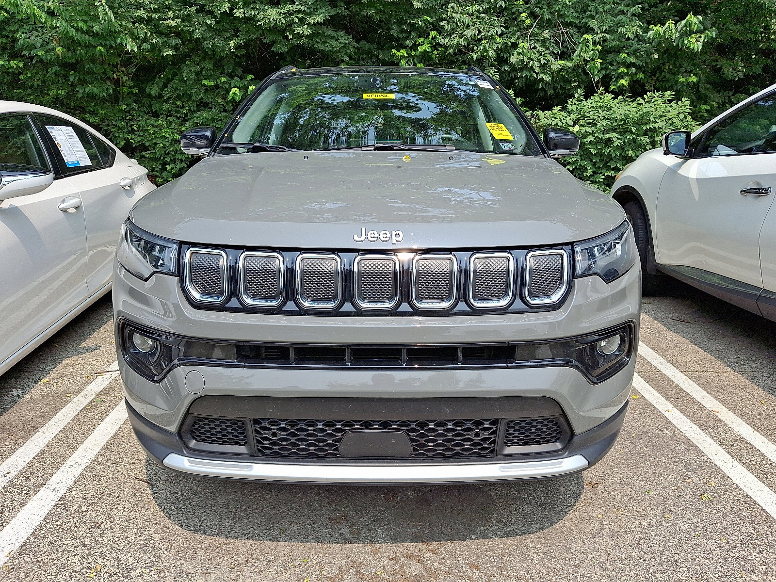 Used 2022 Jeep Compass Limited with VIN 3C4NJDCB4NT170654 for sale in Conshohocken, PA