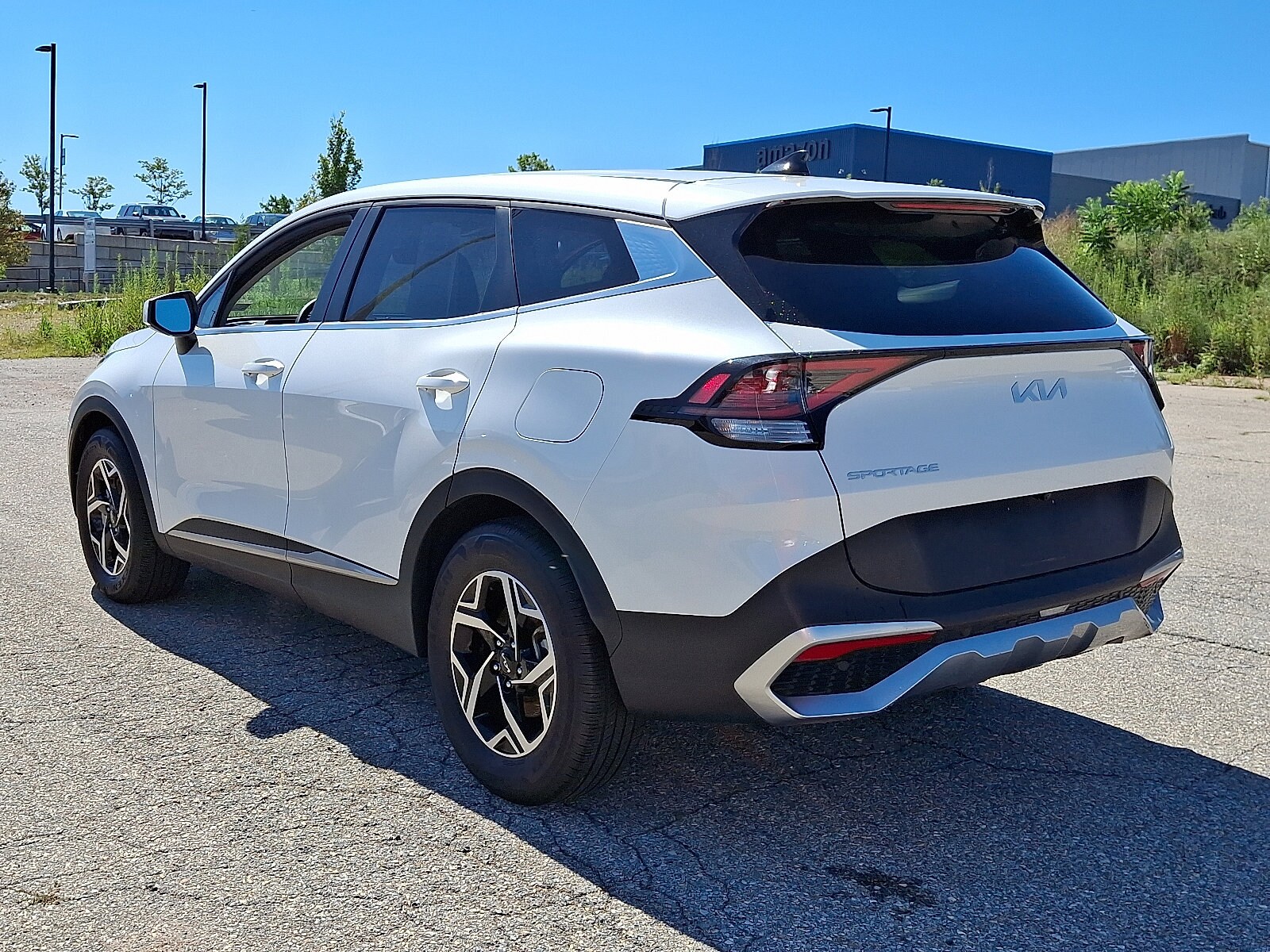 2024 Kia Sportage LX photo 4