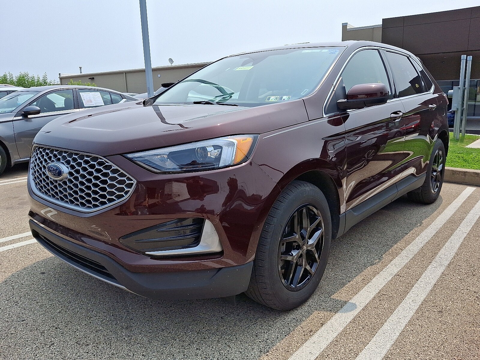 2024 Ford Edge SEL photo 3