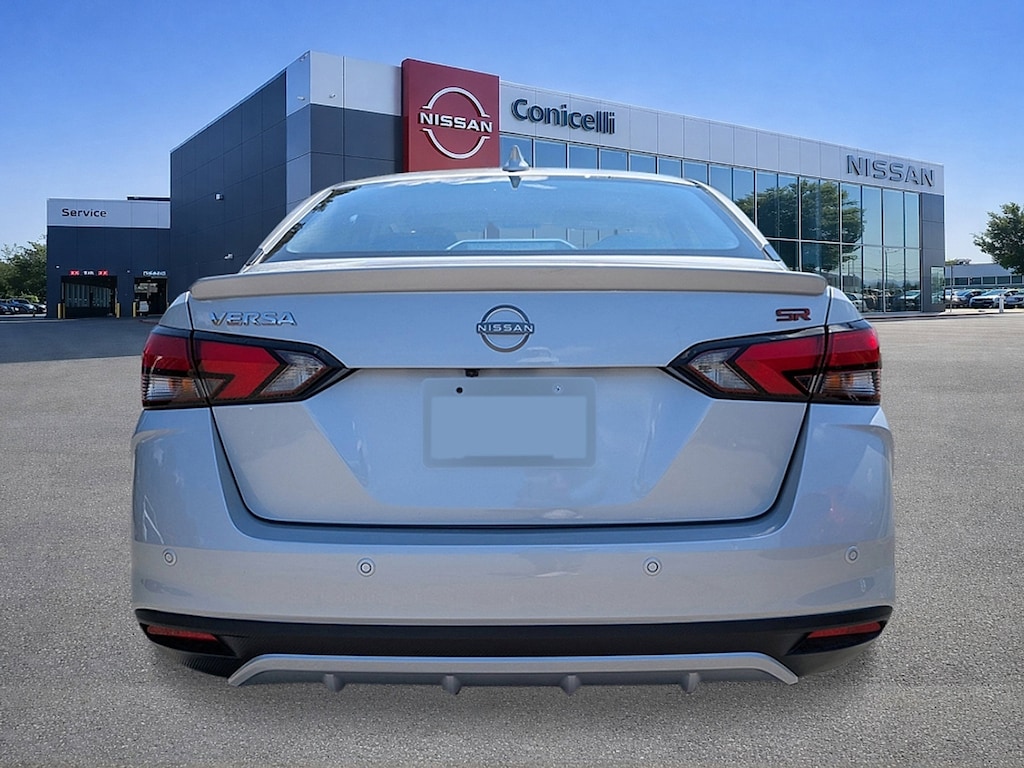 New 2025 Nissan Versa 1.6 SR Sedan
