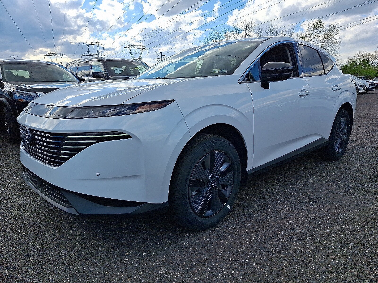 2025 Nissan Murano SL photo 2
