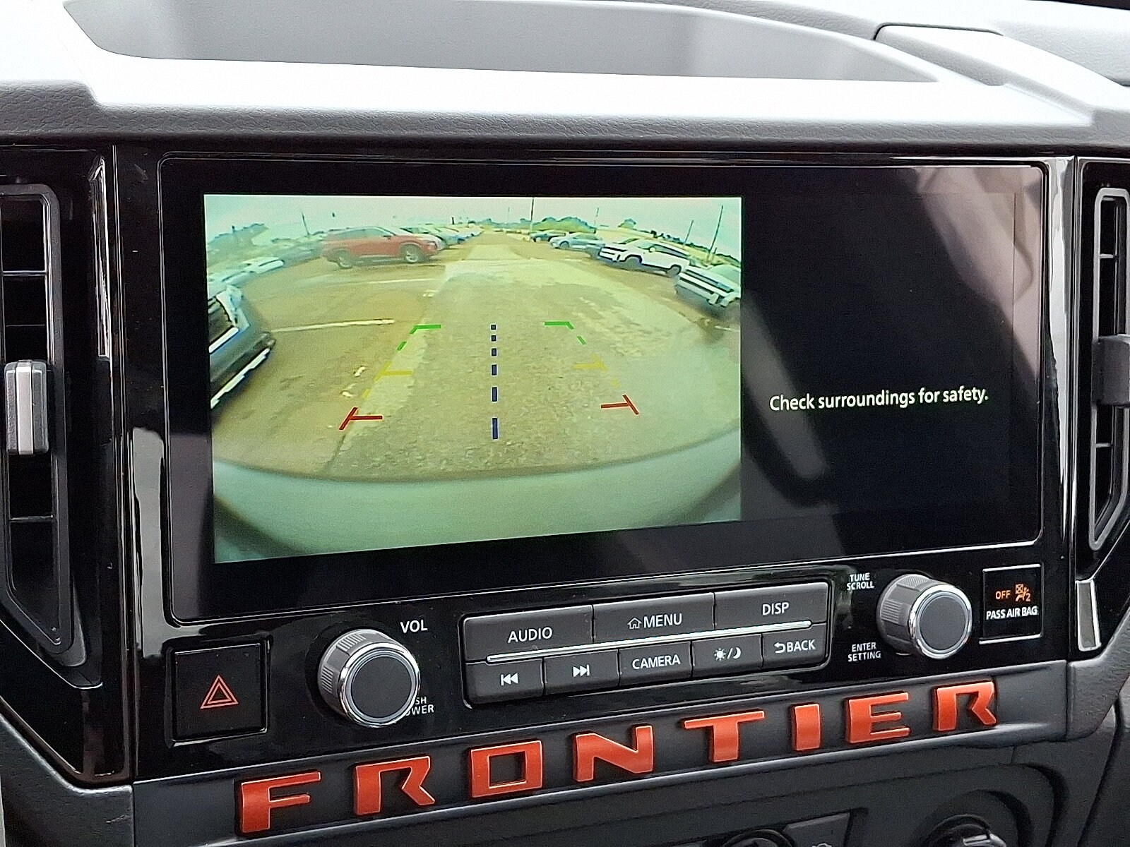 2025 Nissan Frontier PRO-4X - Photo 9