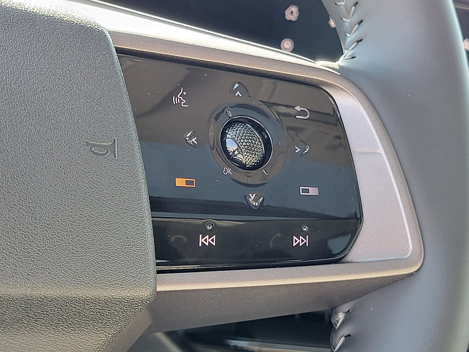2025 Nissan Murano SL - Photo 36