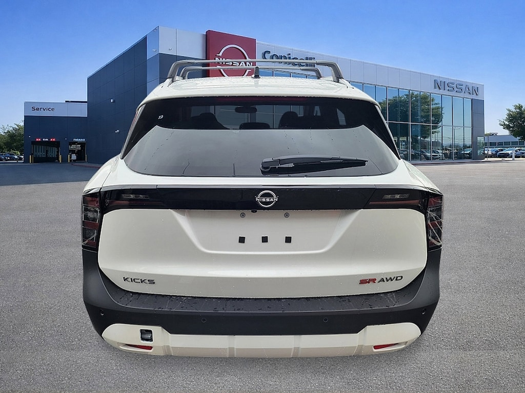 New 2026 Nissan Kicks SR SUV