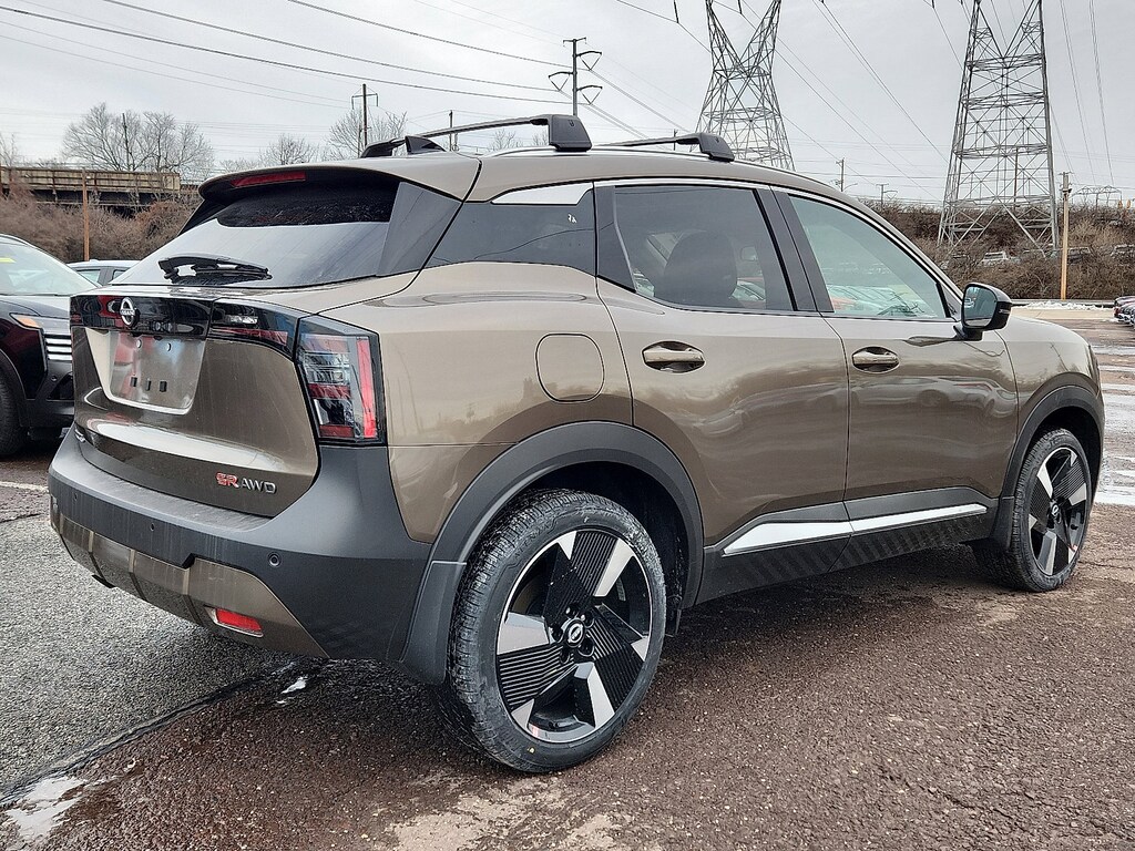 New 2026 Nissan Kicks SR SUV