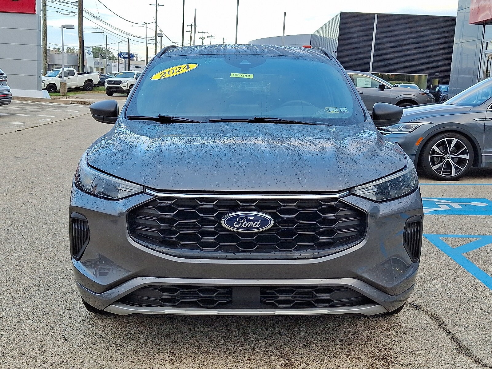 2024 Ford Escape ST-Line photo 2