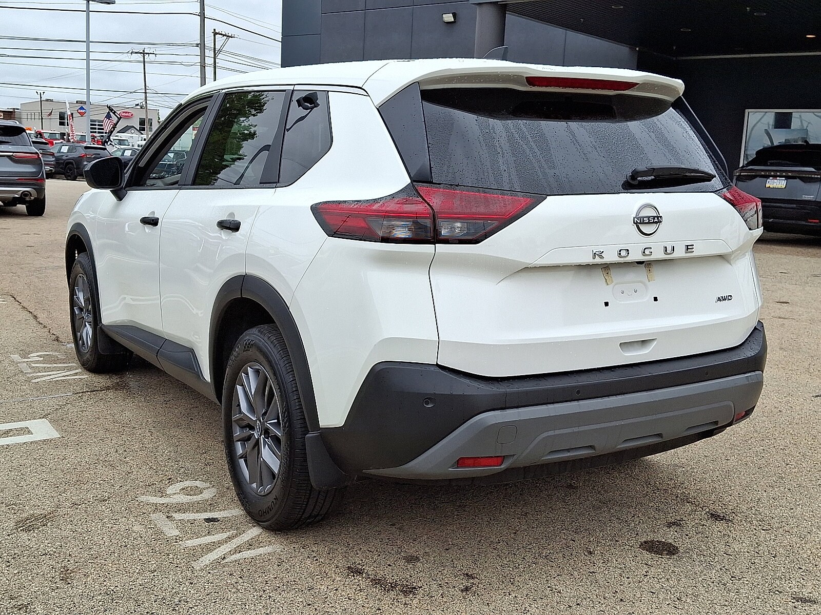 2023 Nissan Rogue S photo 3