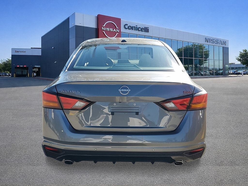 New 2026 Nissan Altima SR Sedan