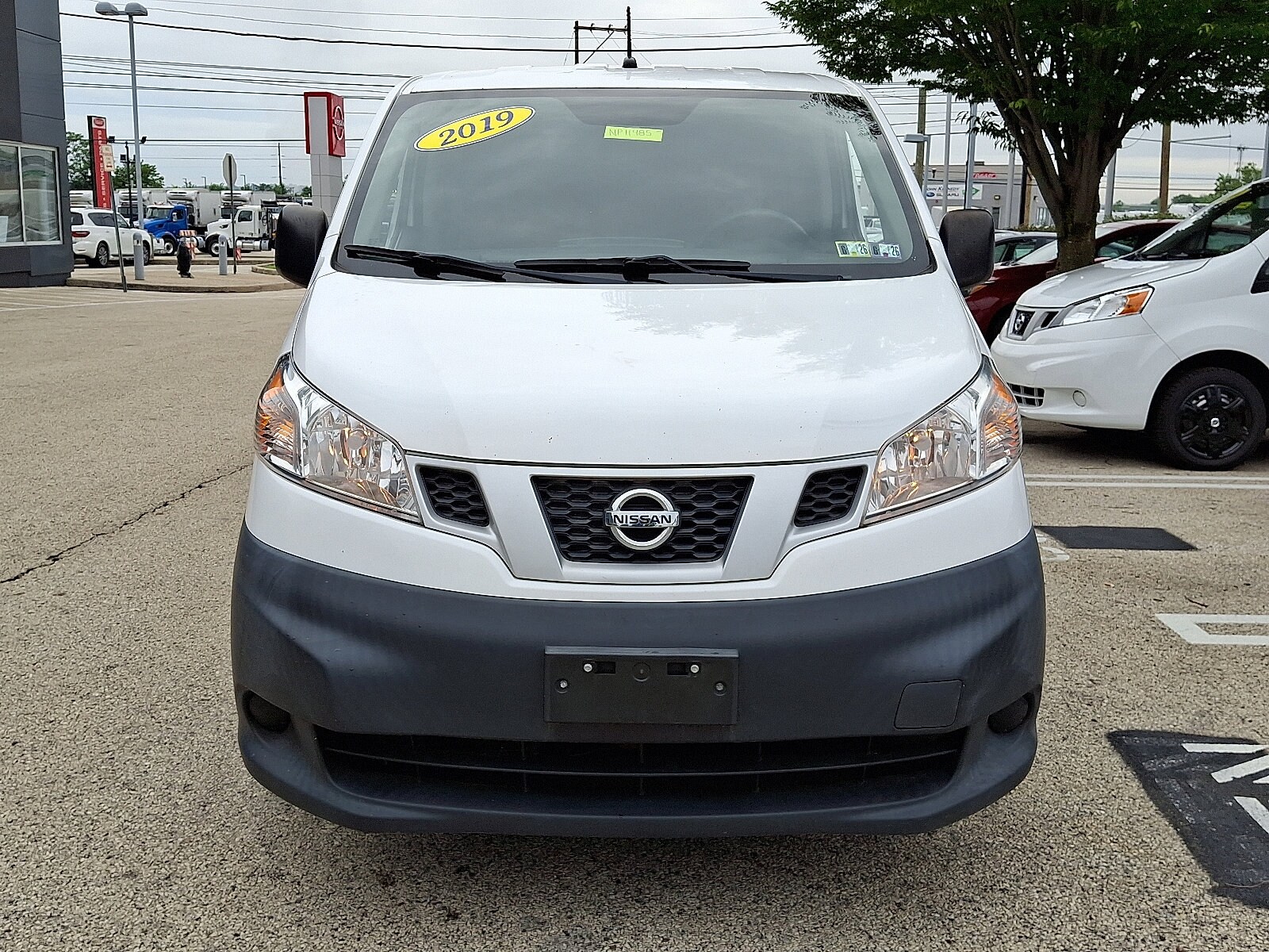 2019 Nissan NV200 S photo 2