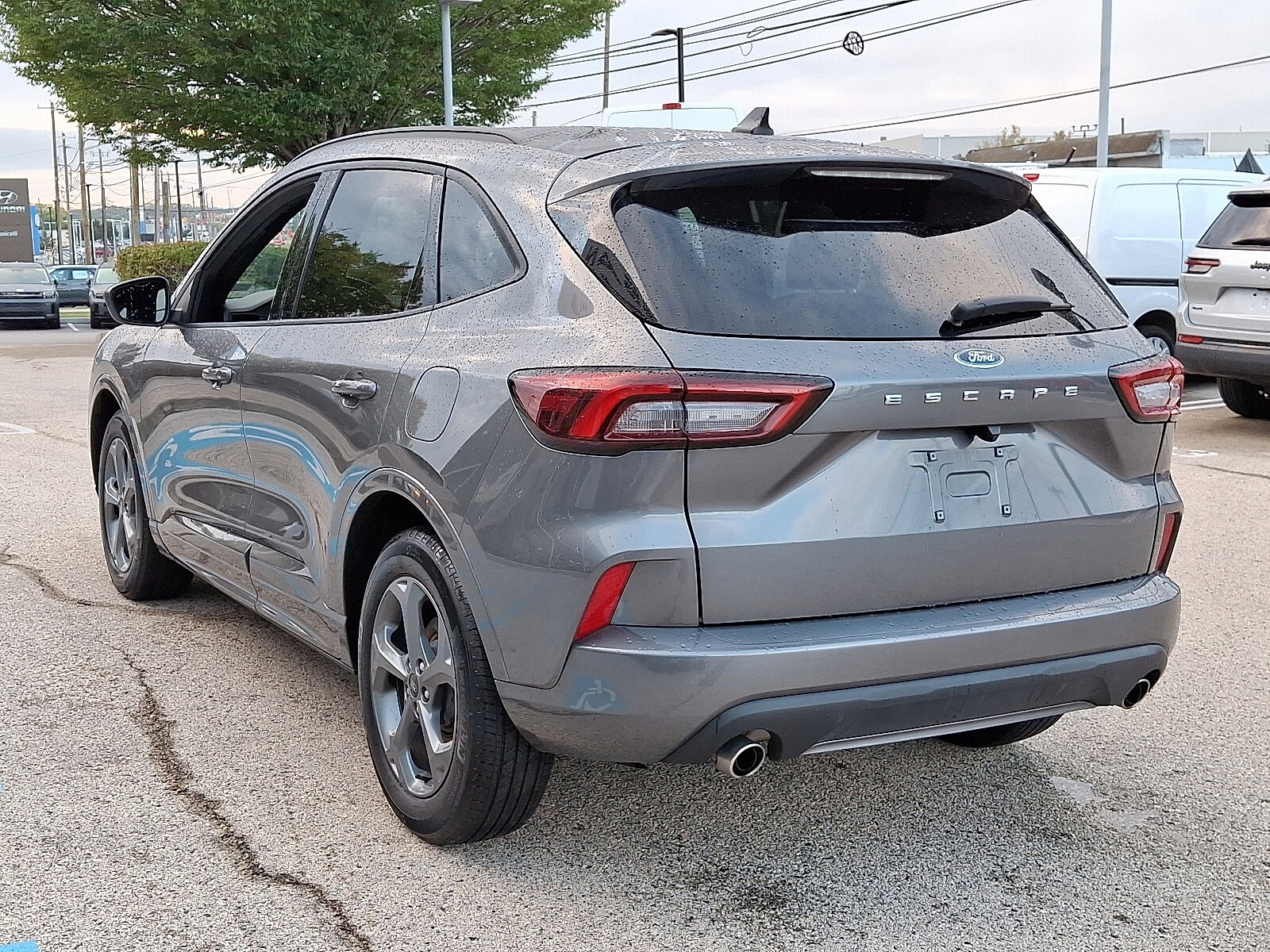 2024 Ford Escape ST-Line photo 4