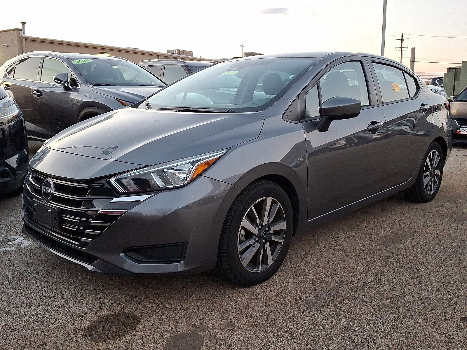 2023 Nissan Versa SV Sedan photo 2