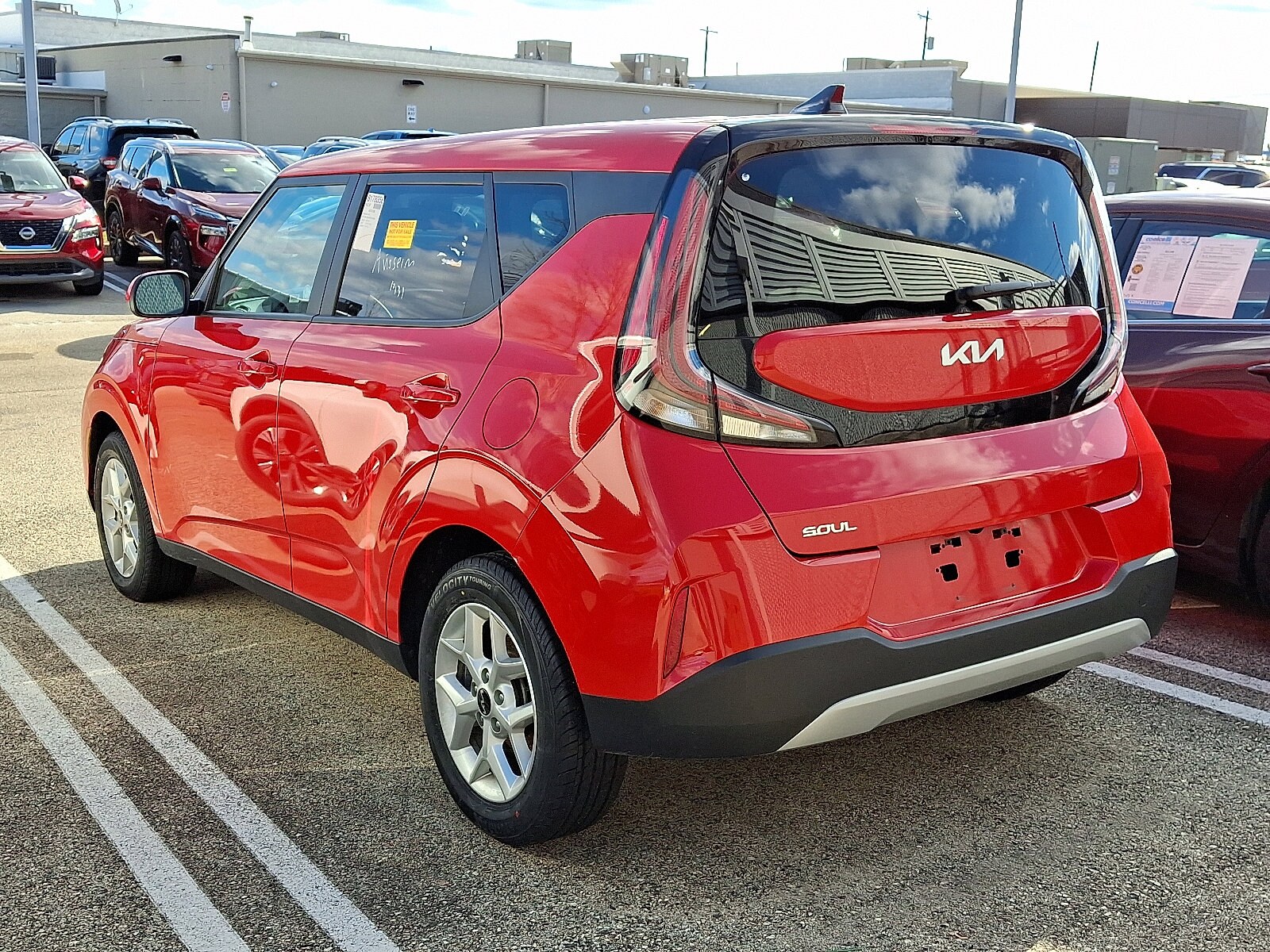 2024 Kia Soul LX photo 3