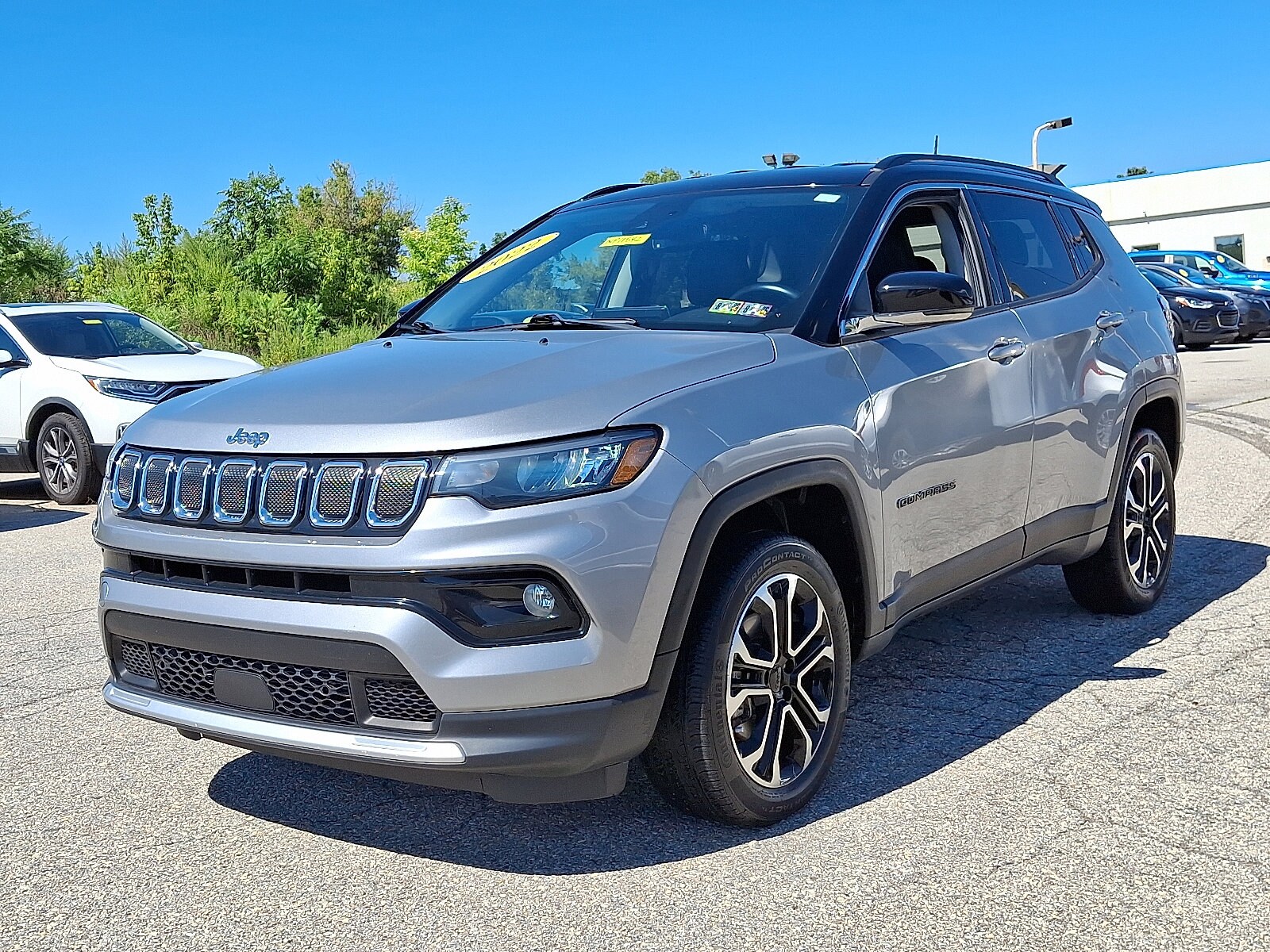 2022 Jeep Compass Limited photo 2