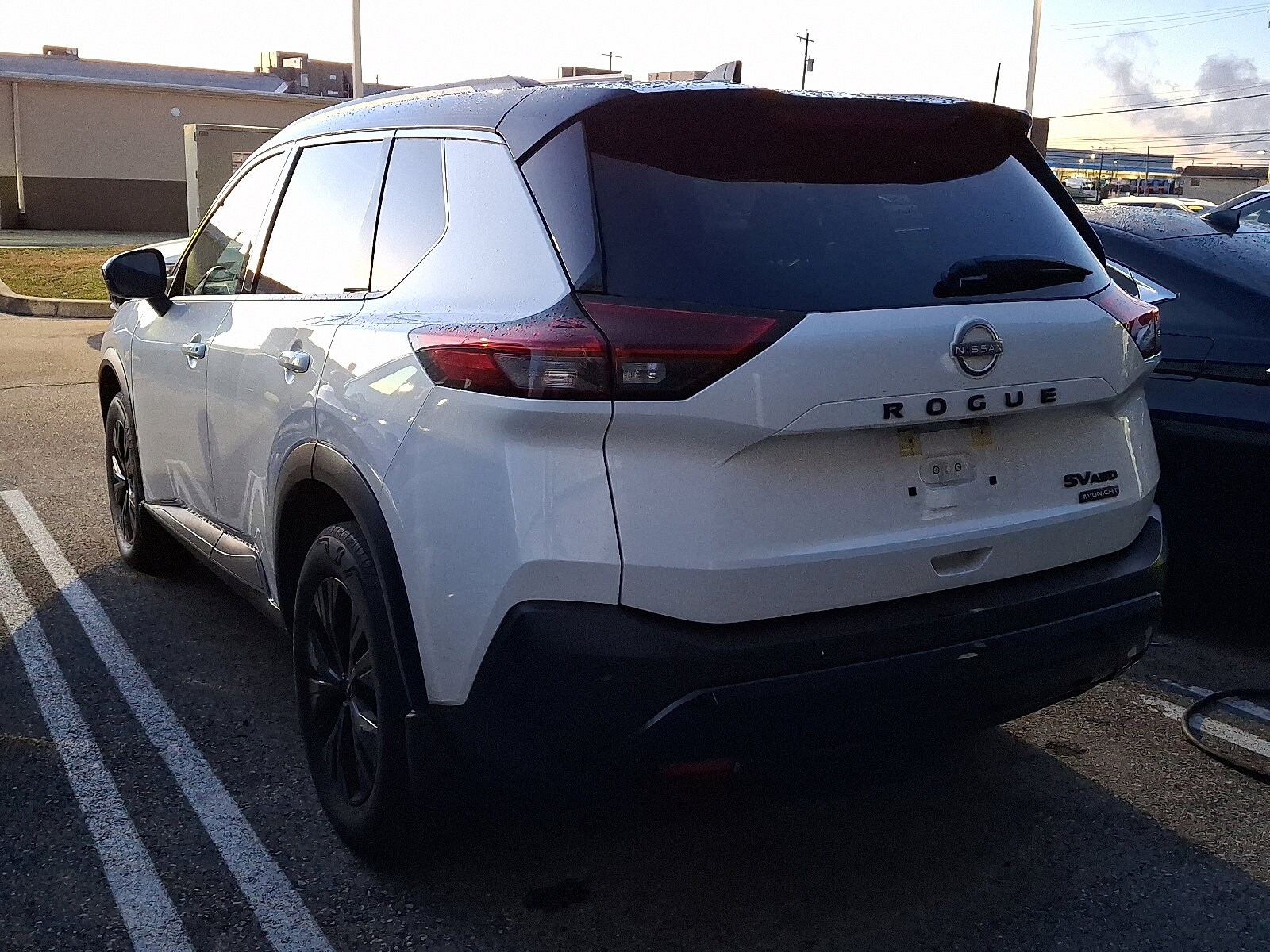 2023 Nissan Rogue SV photo 3