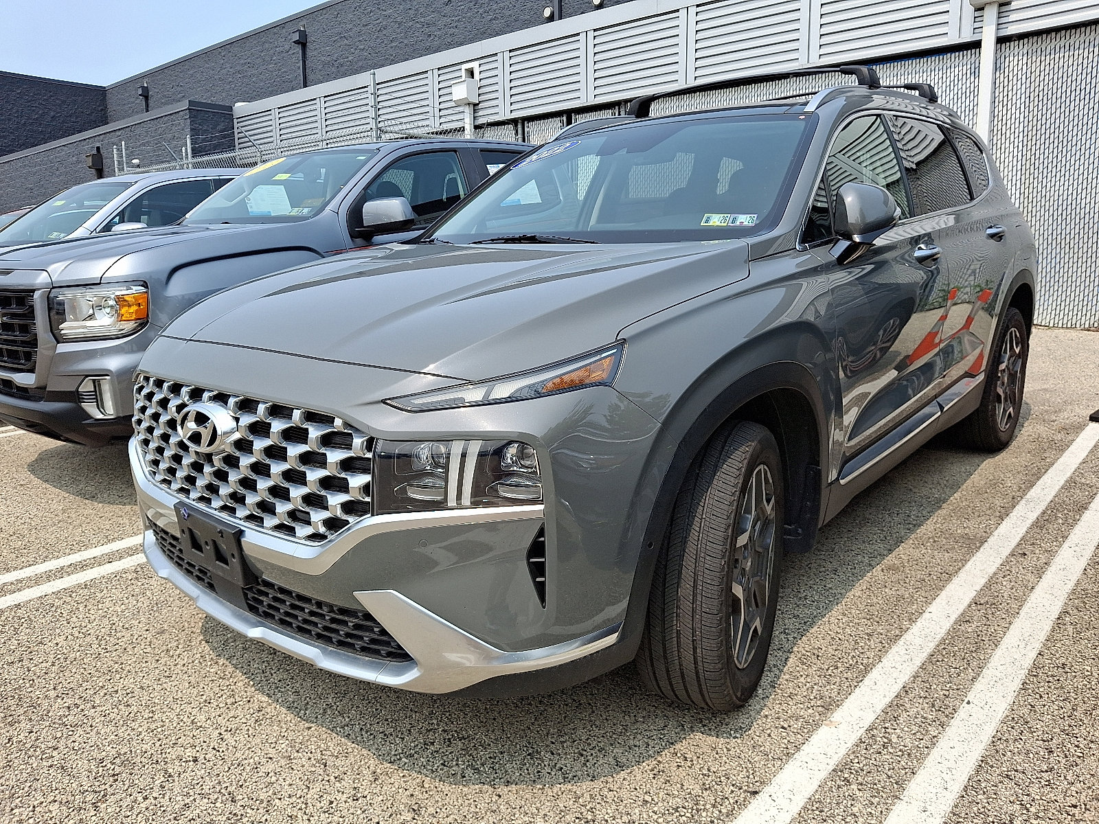 Used 2022 Hyundai Santa Fe Limited with VIN 5NMS4DAL4NH426522 for sale in Conshohocken, PA