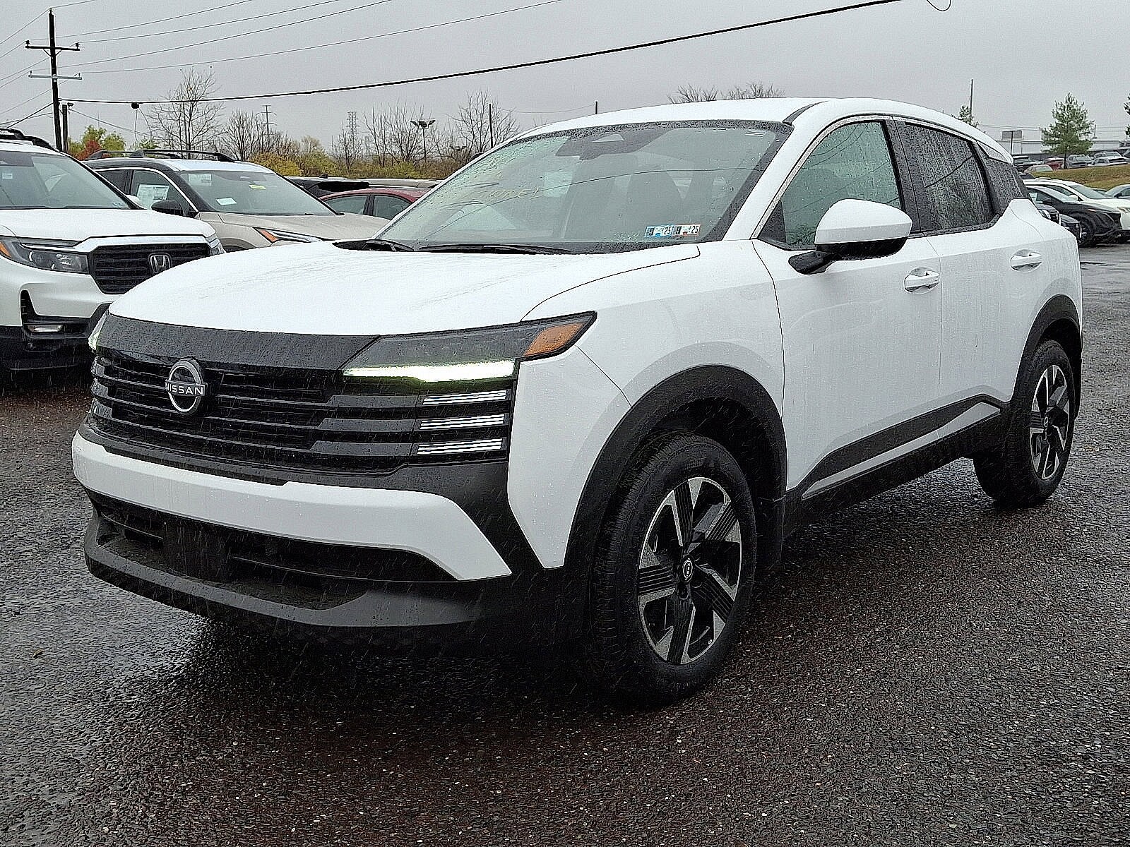 2025 Nissan Kicks SV photo 2