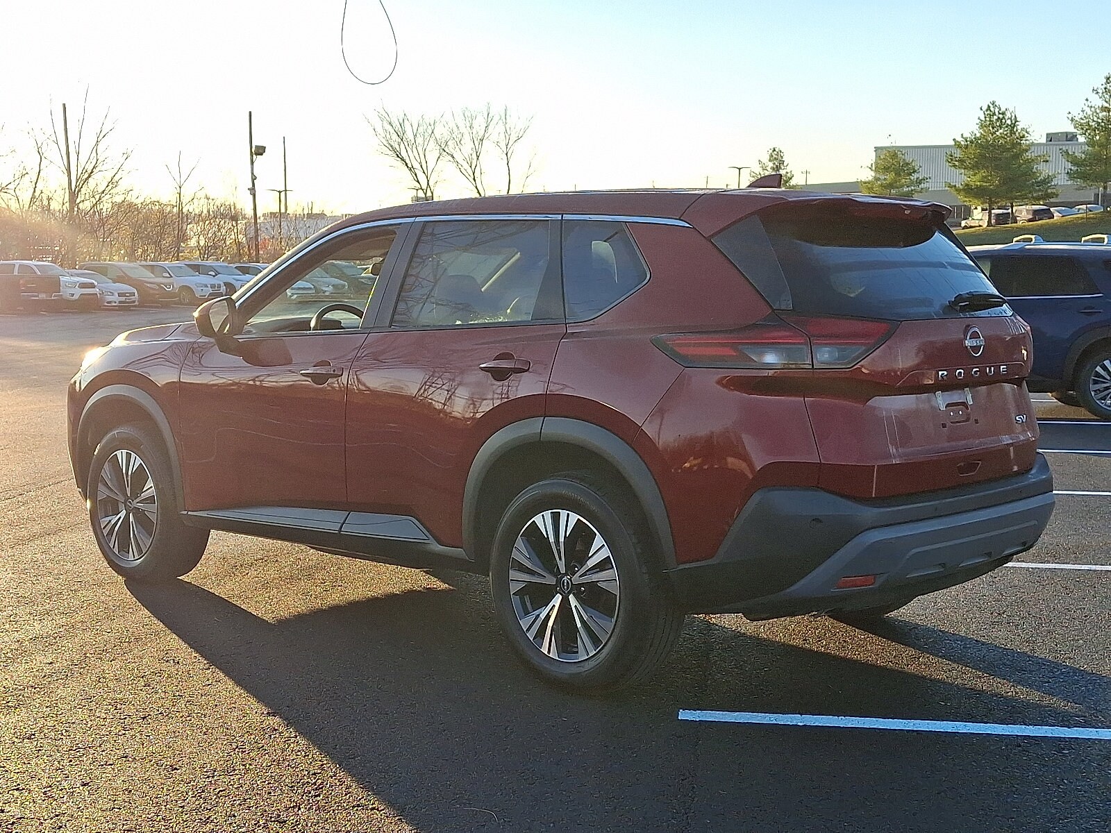 2023 Nissan Rogue SV photo 4