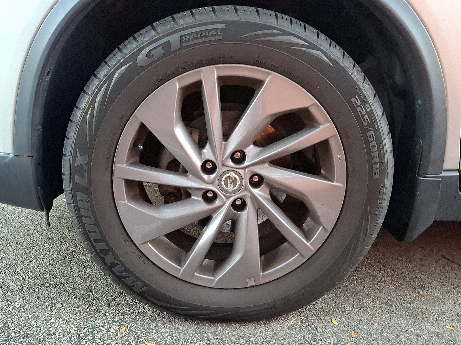 2016 Nissan Rogue SL photo 4