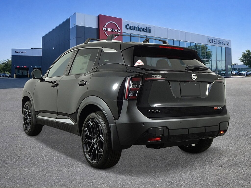 New 2026 Nissan Kicks SR SUV