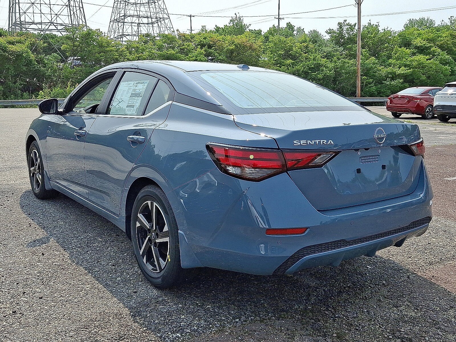 2025 Nissan Sentra SV photo 3
